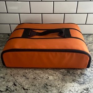 Rachel Ray stowaway casserole container egg tray and plastic lidded container